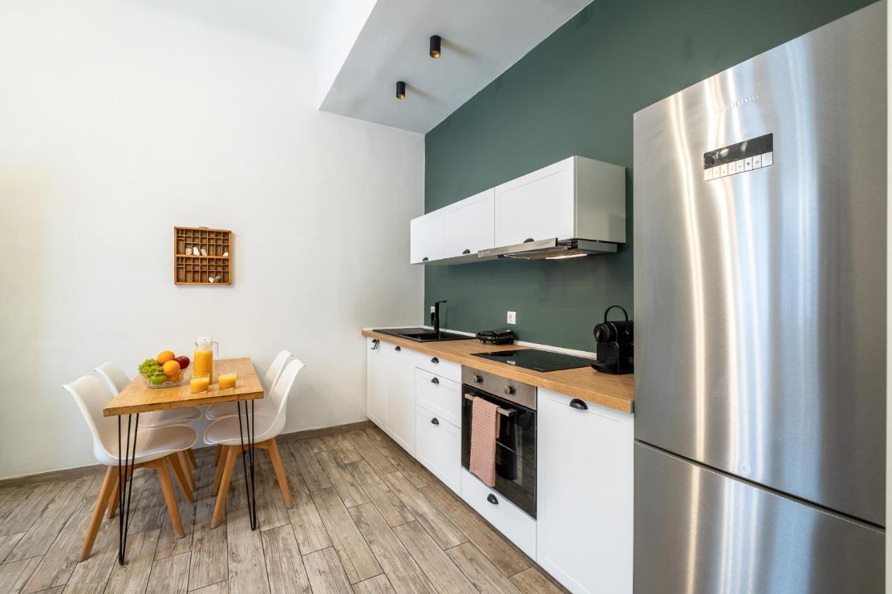 Central5 Boutique Apartments With Common Garden Next To Metro Atenas Exterior foto